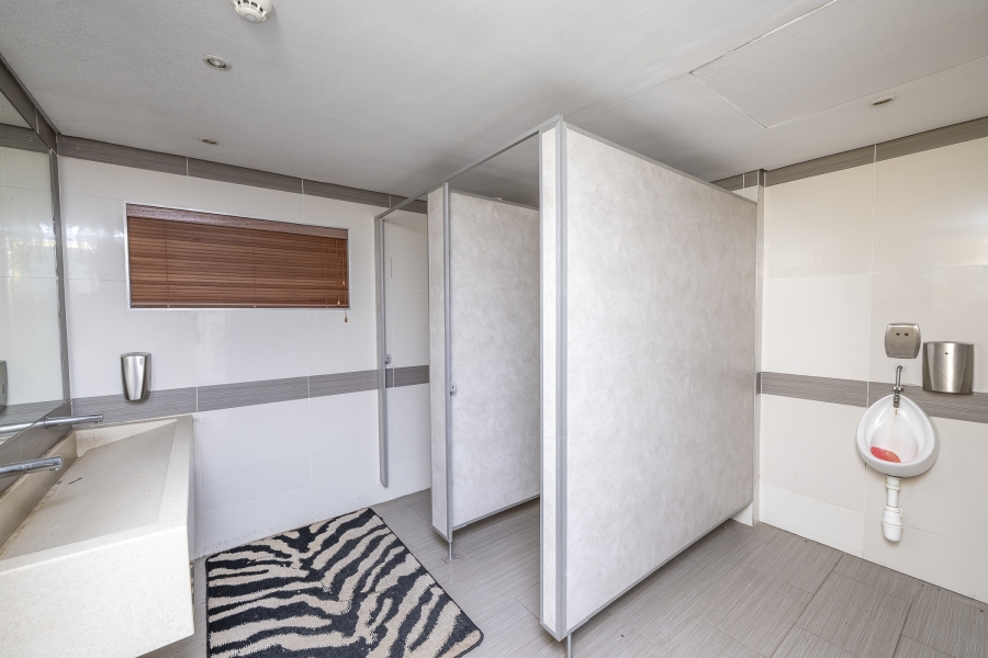 18 Bedroom Property for Sale in Stellenbosch Farms Western Cape